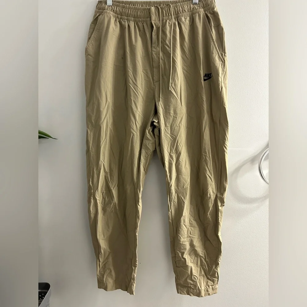 Nike Men's Woven Commuter Trousers - Picture 7 of 11